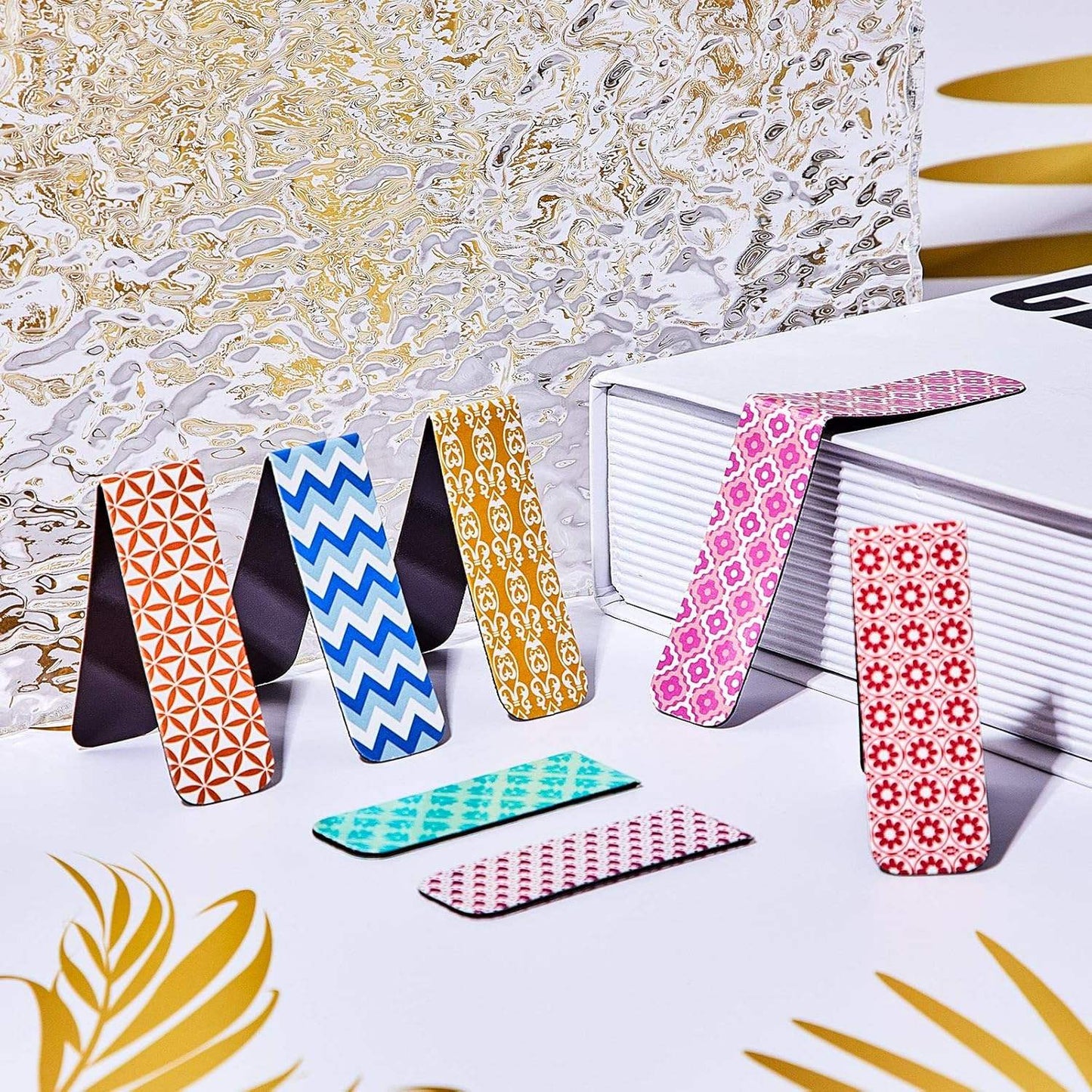 Magnetic Bookmark – Elegant Floral Page Marker